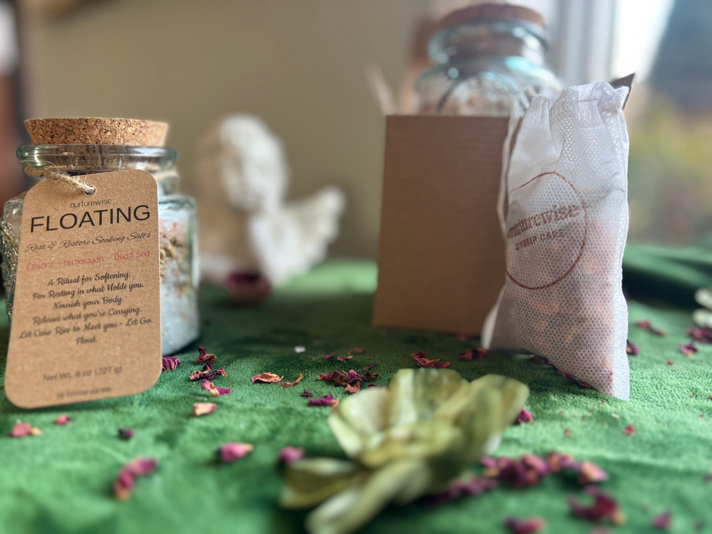 FLOATING — Rest & Restore Soaking Bath Salts